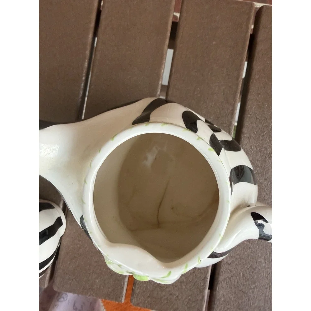 Gloria Vanderbilt Taste Setter by Sigma Black & White Striped Cat-Shaped  Teapot